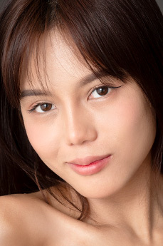 Rose Sarinz — portrait